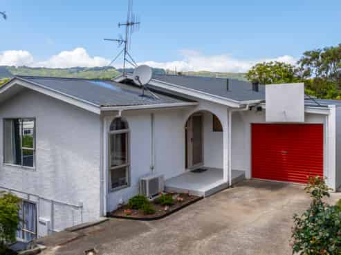 15A Kereru Bend, Tawa