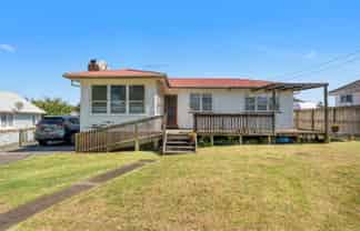 11 Alexander Crescent, Otara