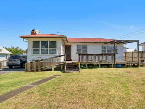 11 Alexander Crescent, Otara