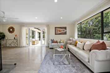 202 Royal Road, Massey