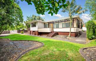 202 Royal Road, Massey