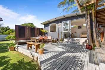 134 Brightside Road, Stanmore Bay