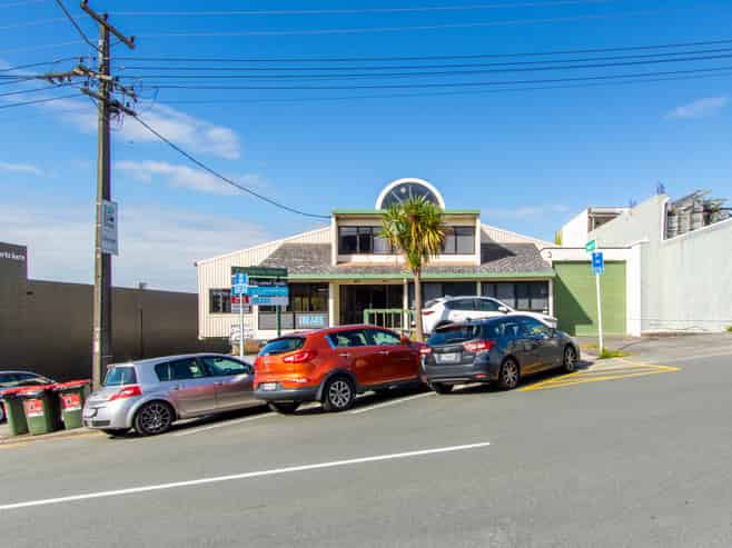 Bright Elevated Birkenhead Studio