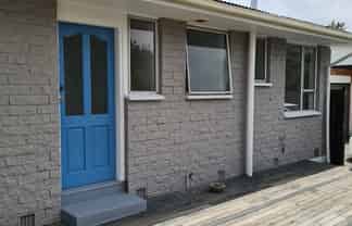 1/565A Ferry Road, Woolston