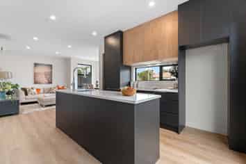 10a Serjeant Street, Henderson