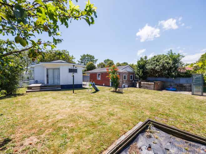 536 Pioneer Highway, Highbury