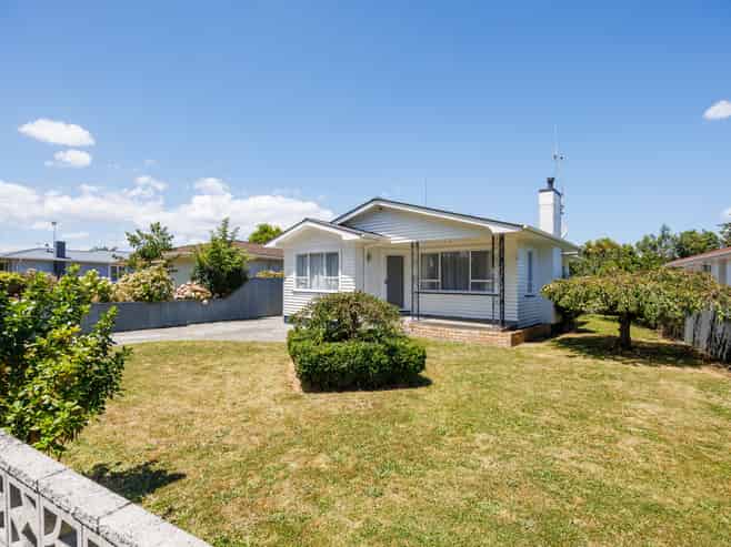 536 Pioneer Highway, Highbury