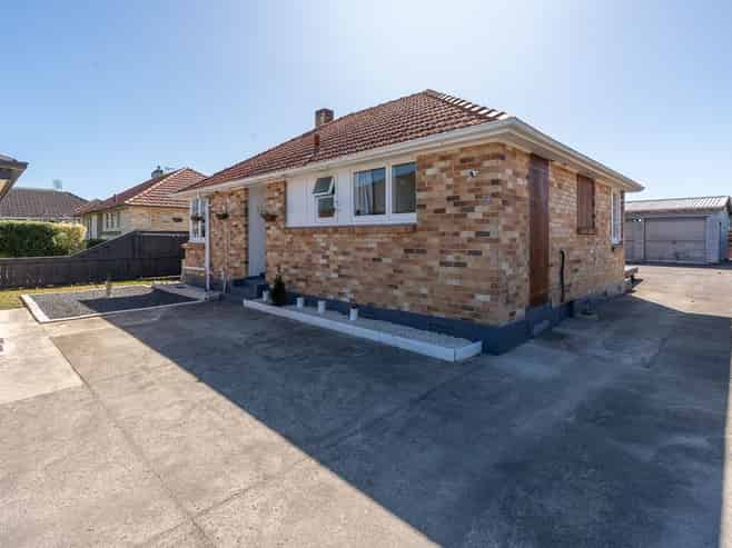 9 & 9A Odette Street, Bader