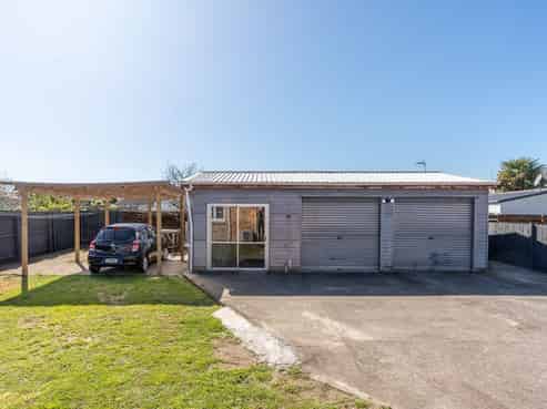 9 & 9A Odette Street, Bader