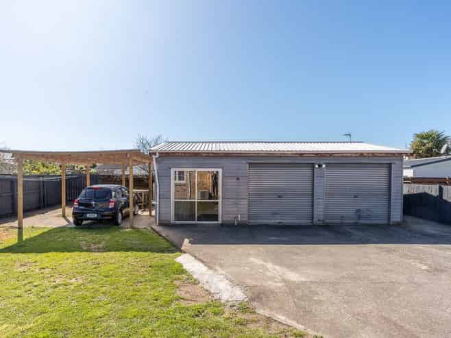 9 & 9A Odette Street, Bader