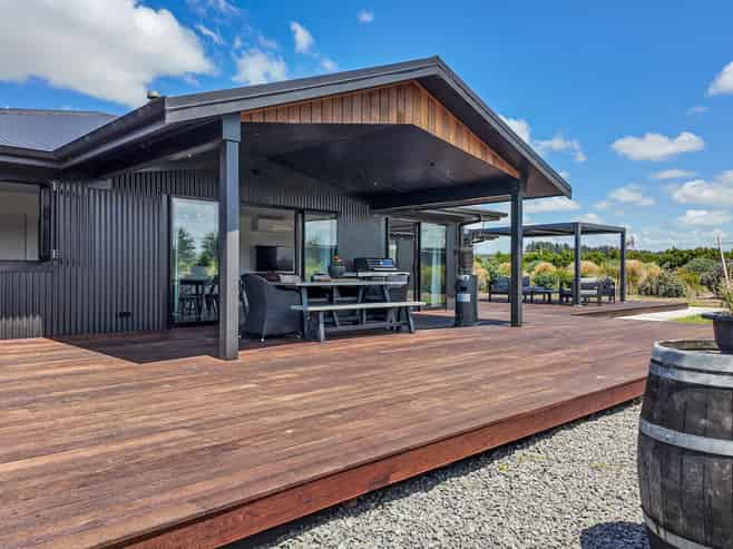 137 Kereru Road, Maraekakaho