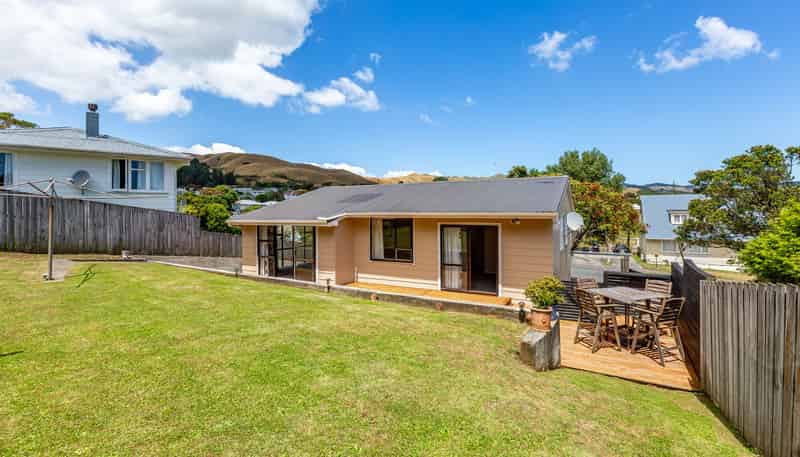 15 Kalingo Street, Waitangirua