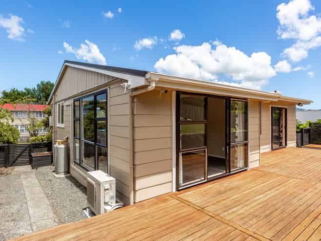 15 Kalingo Street, Waitangirua