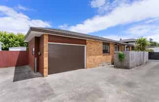 2/133 Pah Road, Royal Oak