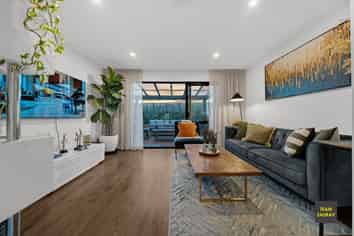 29 Kahui Parade, Karaka