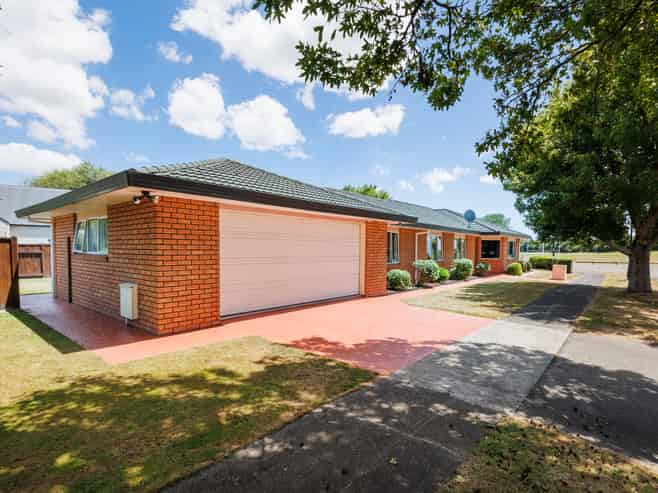 15 Flemington Lane, Awapuni