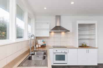 3a Duff Crescent , Highbury