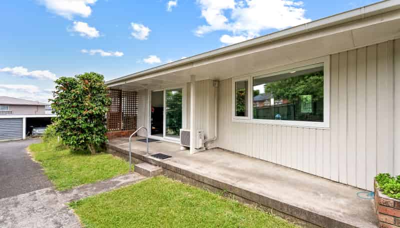 2/68A Ridge Road, Howick