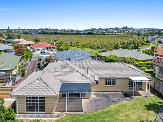 75 Kath Hopper Drive, Orewa