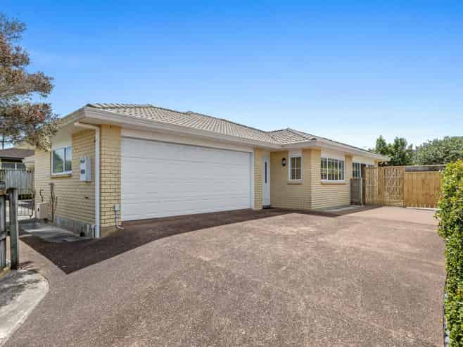 75 Kath Hopper Drive, Orewa