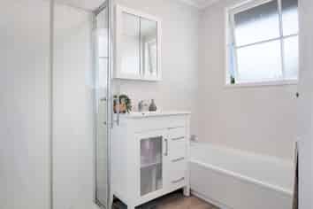 186 California Drive, TOTARA PARK