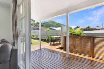 186 California Drive, TOTARA PARK