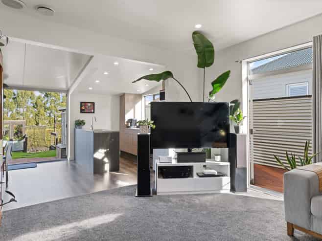 37 Stanley Street, Kenmure