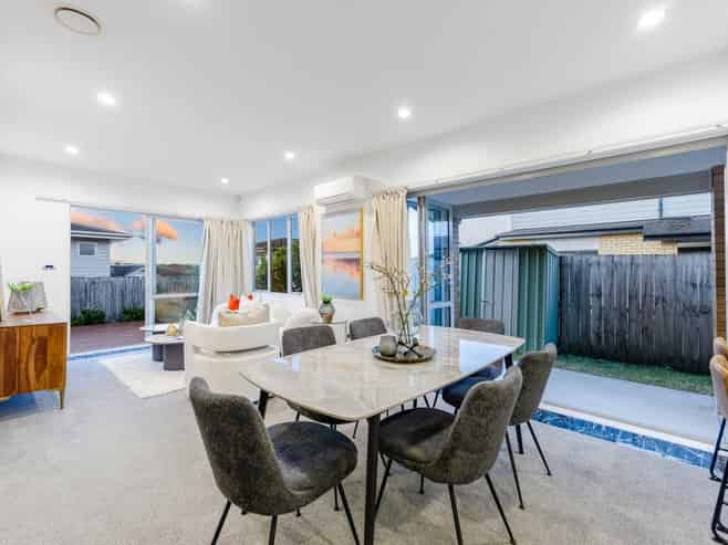 117 Sturges Road, Henderson