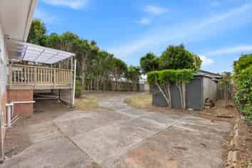 8 Marewa Street, Te Atatu South