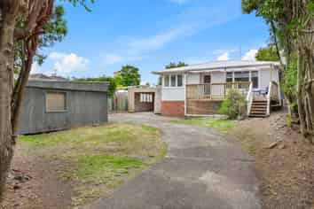 8 Marewa Street, Te Atatu South