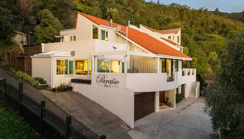 5 Rangiuru Road, Eastbourne