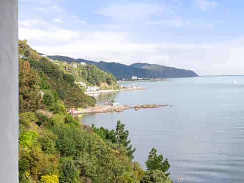 5 Rangiuru Road, Eastbourne