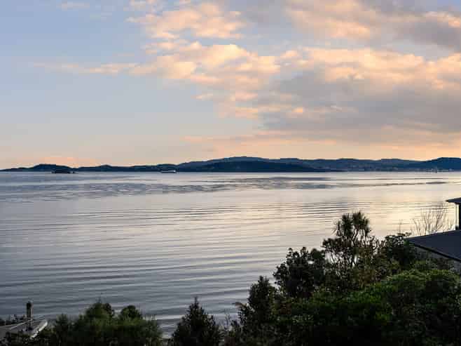 5 Rangiuru Road, Eastbourne