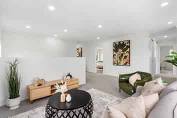 84 Ngahue Drive, Stonefields