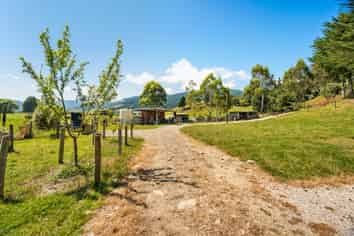 1118 Queen Charlotte Drive, Admiralty Bay