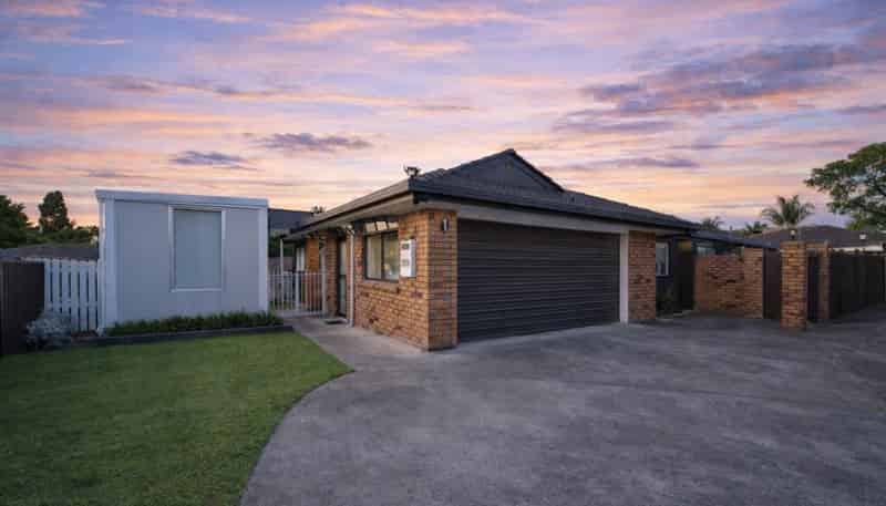 1/11 Don Street, Papakura