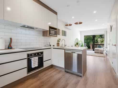 6/22 Spinella Drive, Bayview