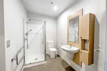 19/143 Carlton Gore Road, Newmarket