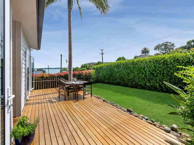 13 Rewa Road, Maraetai