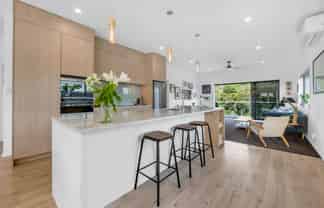 13 Rewa Road, Maraetai