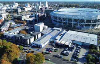 930sq m Warehouse by the Stadium!