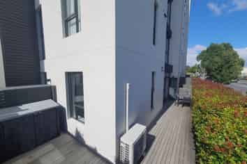 G01/82 Jellicoe Road, Panmure