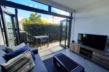 G01/82 Jellicoe Road, Panmure