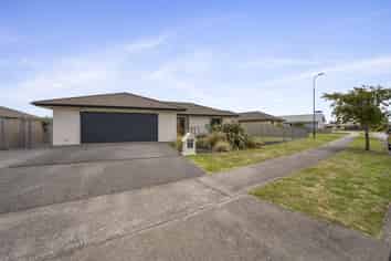 34 Northwood Avenue, Mahora