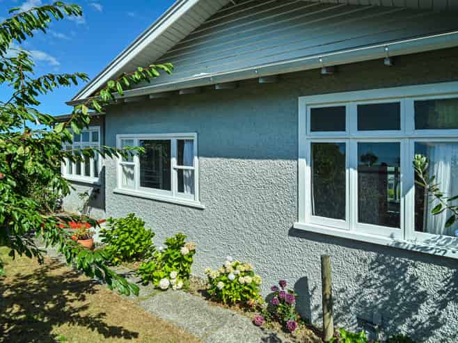 400 Nelson Street North, Hastings