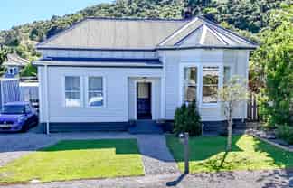 19 Winnie Street, GREYMOUTH