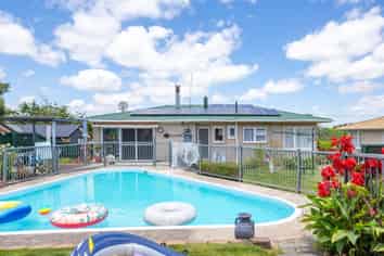 9 Matthews Crescent, Melville