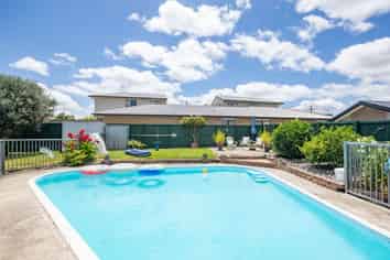 9 Matthews Crescent, Melville