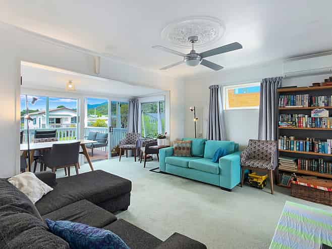 11 Tatahi Street, Thames