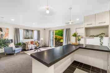 703A Hillsborough Road, Mount Roskill